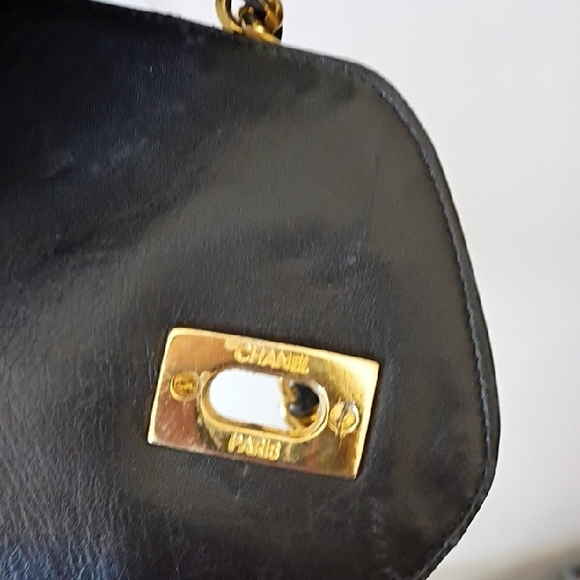 Vintage Chanel Black Supermodel Tote Bag • Gold Chain & Leather Straps • Large - Picture 12 of 16